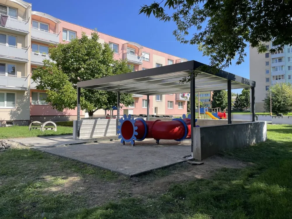 Realizácia Koverta – Skalica, Záhradný prístrešok nad terasou