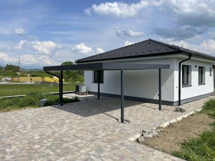 Realizácia Koverta — Martinček — Prístrešok 5,6 × 5,6 m