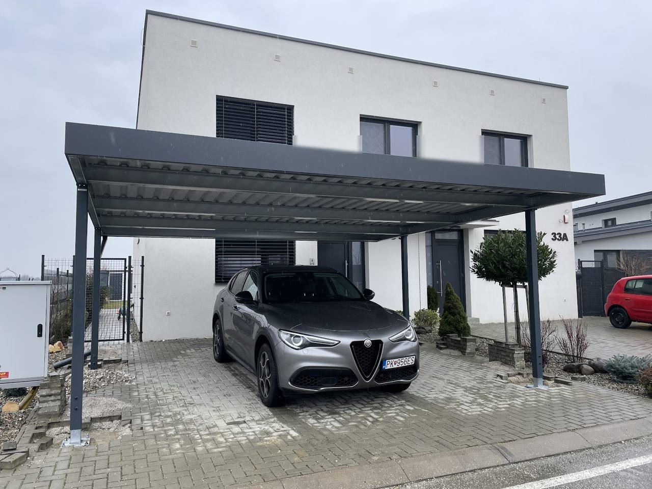 Realizácia Koverta – Slovenský Grob, Prístrešok 4,5 × 6 m