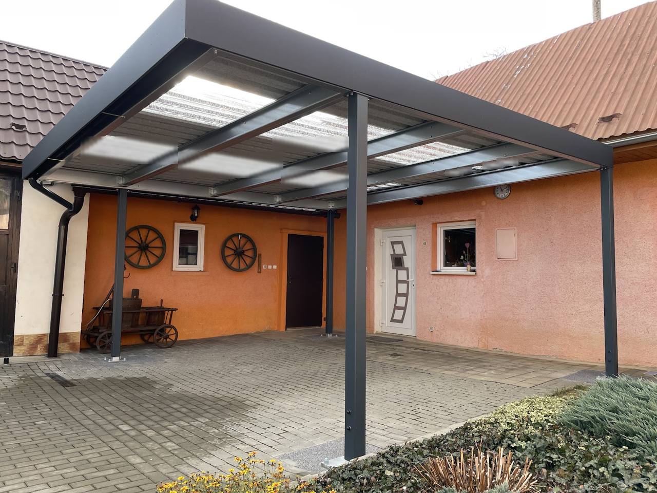 Realizácia Koverta – Stará Turá, Prístrešok 5,2 × 5,2 m