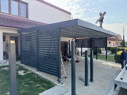 Realizácia Koverta — Trebišov — Prístrešok 7,8 × 5,6 m, RAL 7016