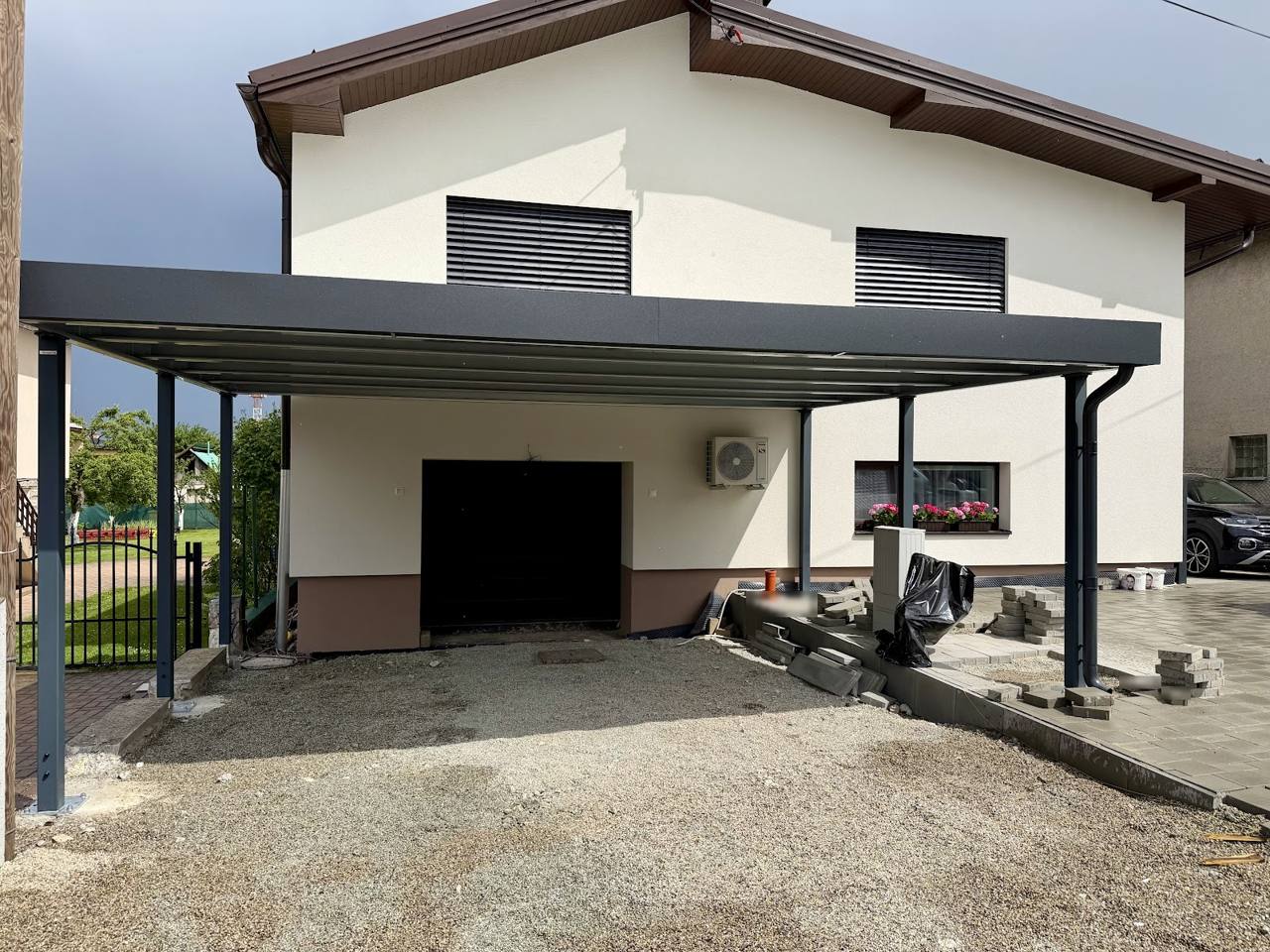 Realizácia Koverta – Vrútky, Prístrešok 6,4 × 5,1 m