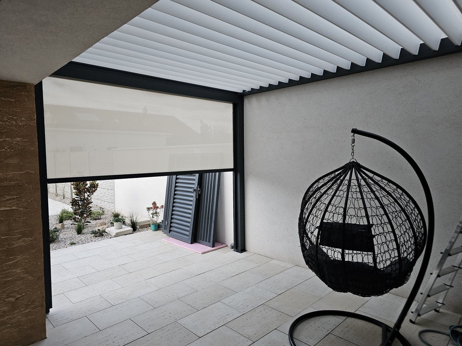 Bioklimatická pergola Soltec pri rodinnom dome v Limbachu